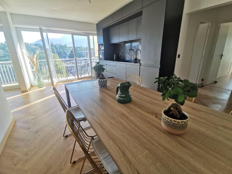 Le Parmelan - Grand Appartement Familial Avec Vue Sur La Montagne Annecy Eksteriør billede